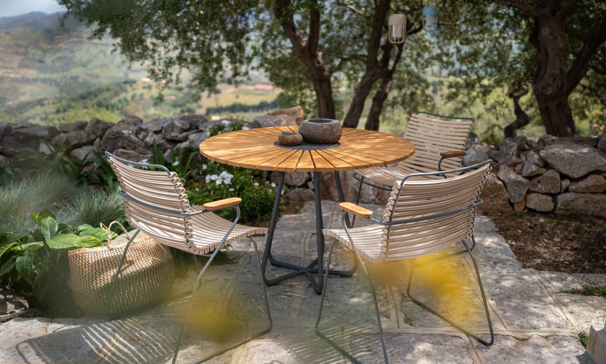 CIRCLE-Ø110_CLICK_Dining-beige_HOUE_5423_high[1]